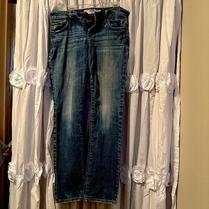 Abercrombie & Fitch The A&F‎ Skinny Blue Jeans 4 Short. Waist 27 Light Wash.